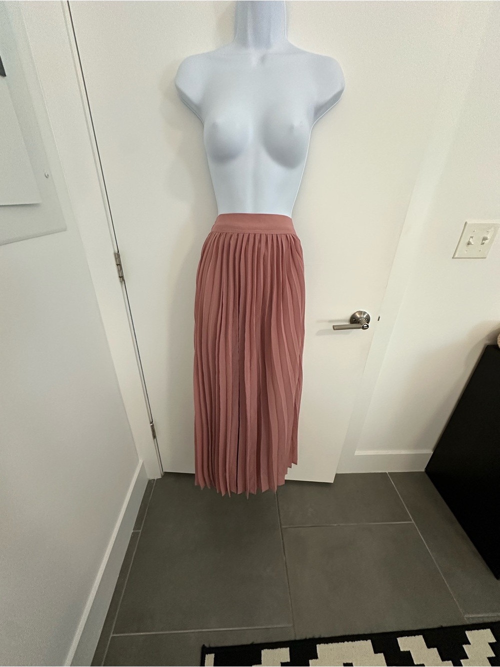 Boss Pleated Midi Skirt in Dusty Rose